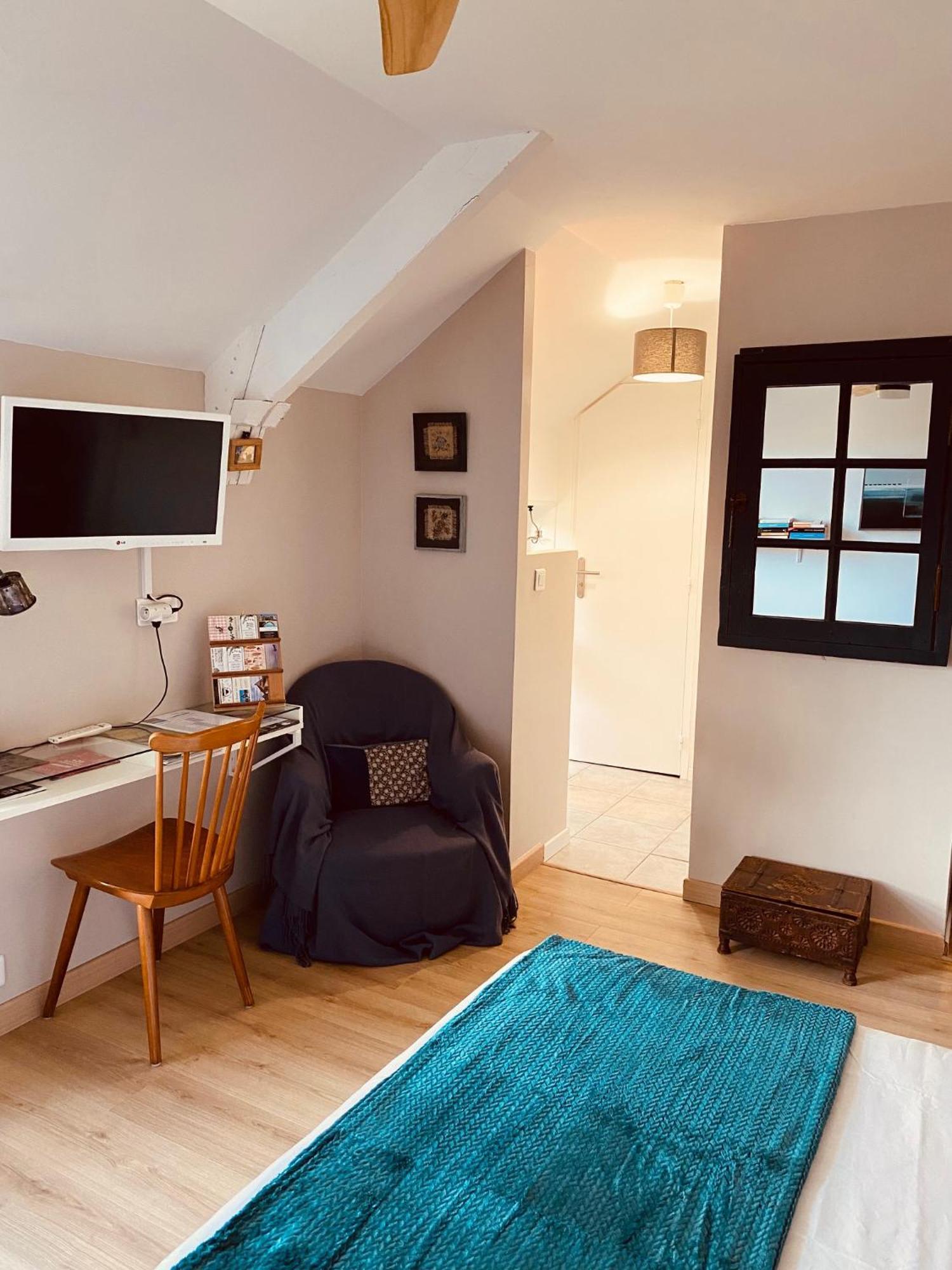 Bed and Breakfast La Ligne Angles-sur-l'Anglin Экстерьер фото