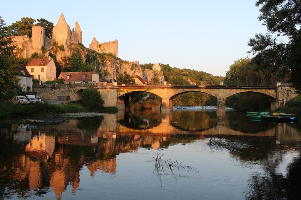 Bed and Breakfast La Ligne Angles-sur-l'Anglin Экстерьер фото